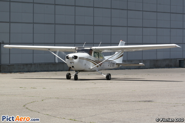 Cessna 172N Skyhawk (Rockliffe Flying Club (1961))