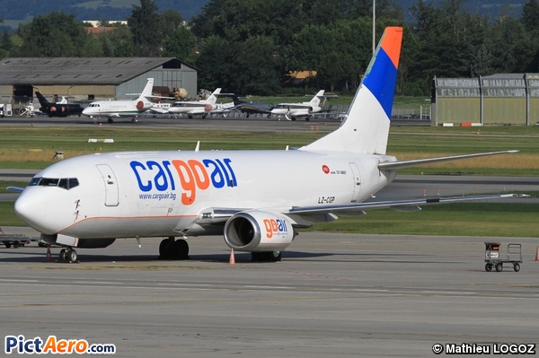 Boeing 737-35B (Cargo Air Lines (CAL))