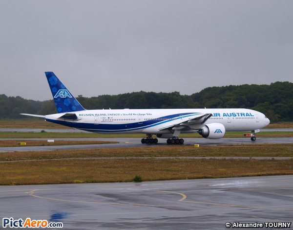 Boeing 777-39M/ER (Air Austral)