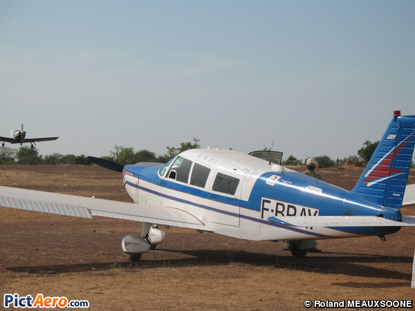 Piper PA 32-260 (Private / Privé)