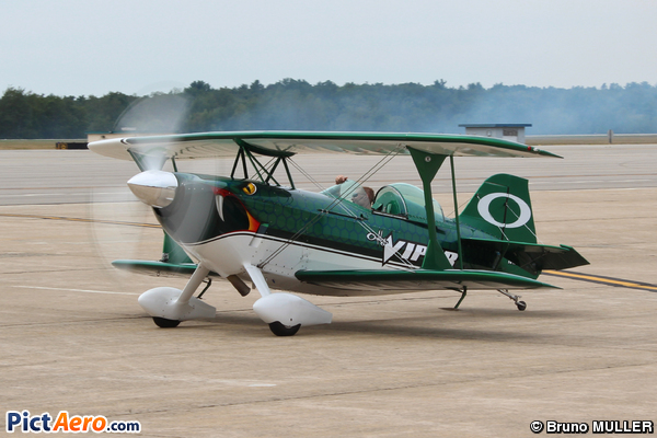 Pitts S-2S (Aerobatic Aircraft of Florida)