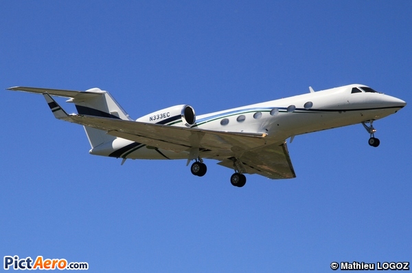 Gulfstream Aerospace G-IV Gulfstream IV (Flying Falcon)