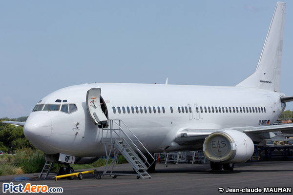 Boeing 737-4Q8 (Bremen Fly)