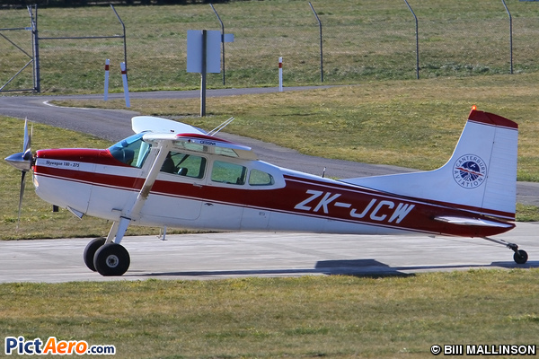 Cessna 180 Skywagon (Canterbury Aero Club)