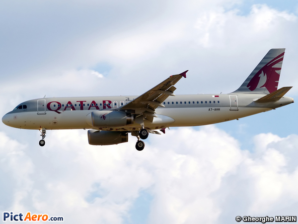 Airbus A320-232 (Qatar Airways)