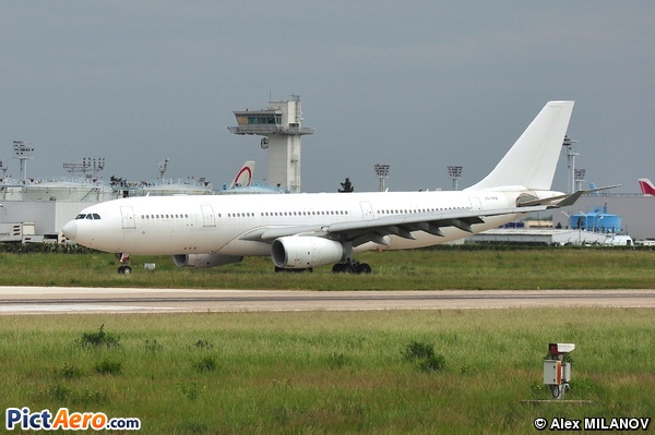 Airbus A330-243 (Hifly)
