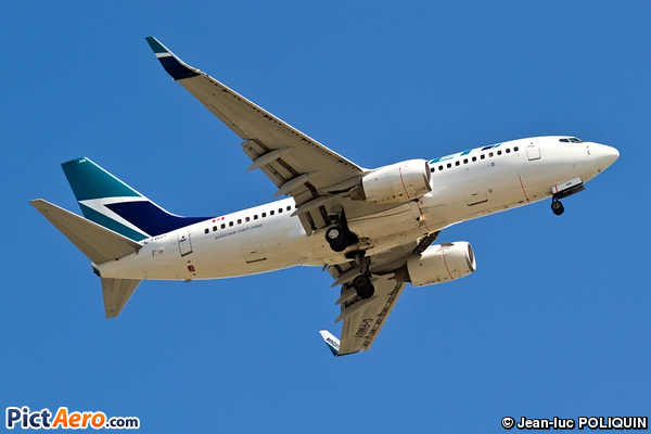 Boeing 737-7CT/WL (Air Canada)