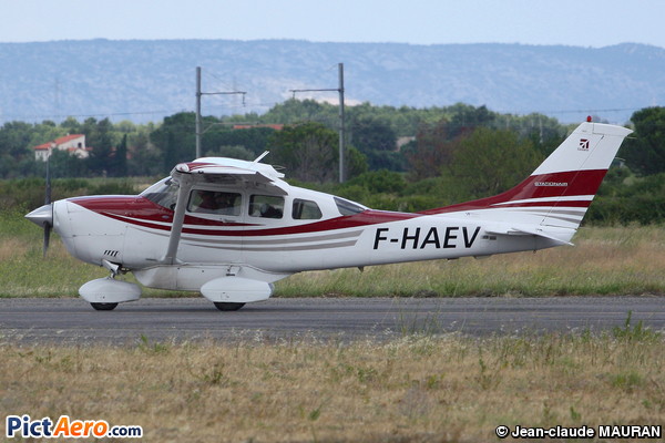 Cessna 206H Stationair (ALTAZUR)