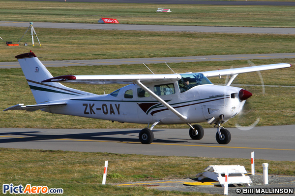 Cessna U206F Stationair (Private / Privé)