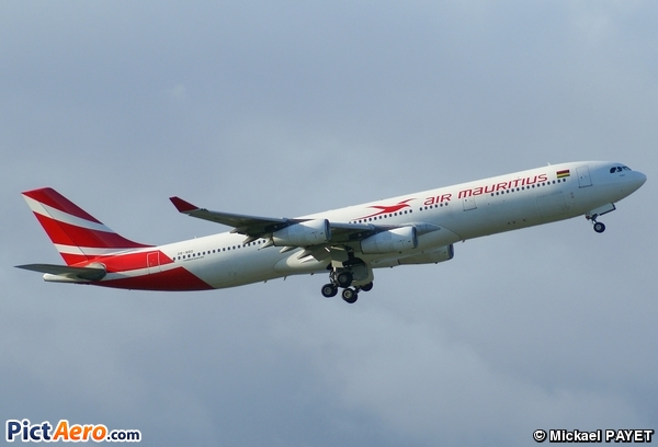 Airbus A340-313X (Air Mauritius)