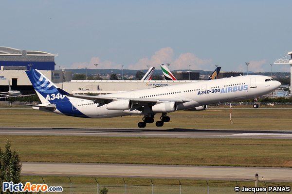 Airbus A340-311 (Airbus Industrie)