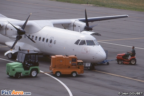ATR 42-300 (Air Atlantique)
