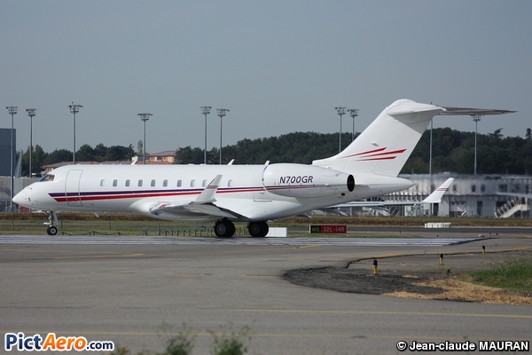 Bombardier BD-700 Global Express/Global 5000 (Private / Privé)