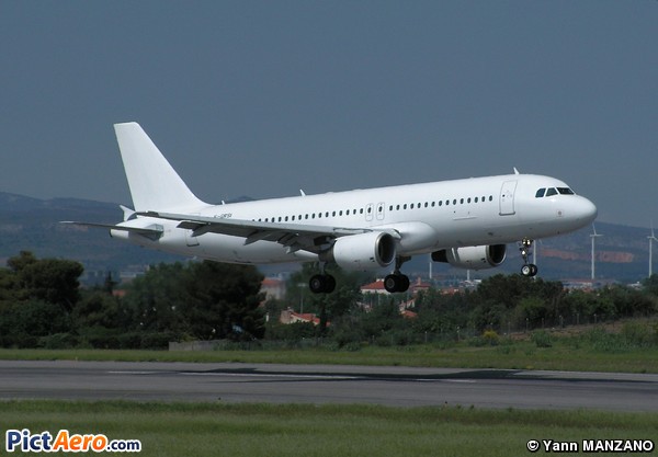 Airbus A320-214 (Sierra Leasing Ltd)