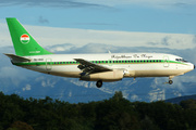 Boeing 737-2N9C/Adv (5U-BAG)