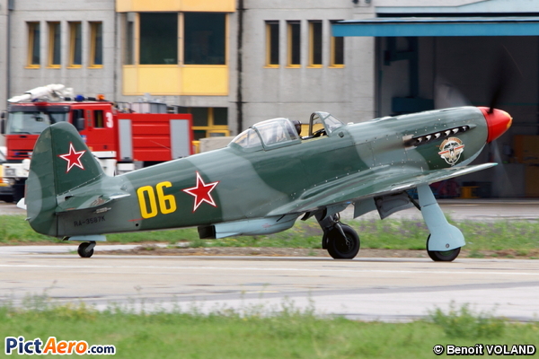 Yakovlev Yak-9U-M (Private / Privé)