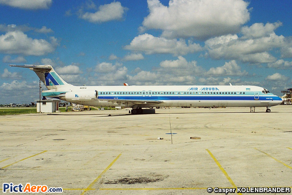 McDonnell Douglas MD-88 (DC-9-88) (Air Aruba)