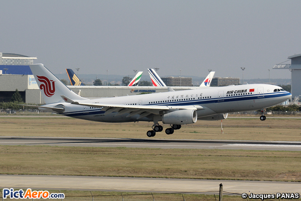 Airbus A330-202 (Air China)