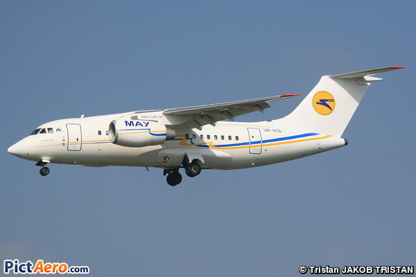 Antonov An-148-100B (Ukraine International Airlines)