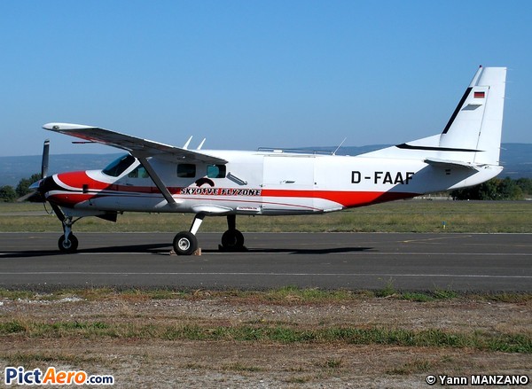 Cessna 208B Grand Caravan (Skydive Flyzone)