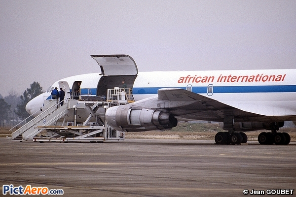 Douglas DC-8-54F (African International Airways)