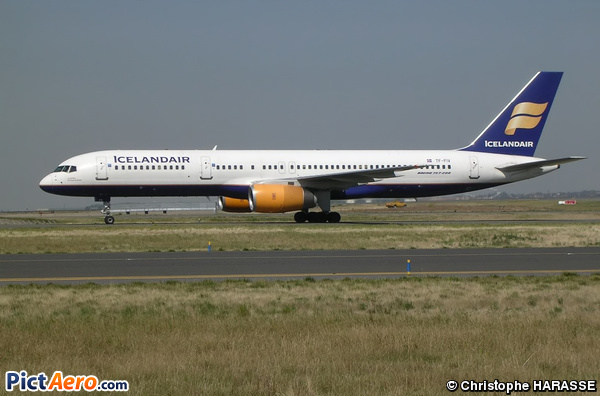 Boeing 757-208 (Icelandair)