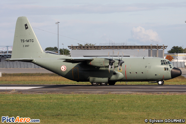 Lockheed C-130B Hercules (L-282)  (Tunisia - Air Force)