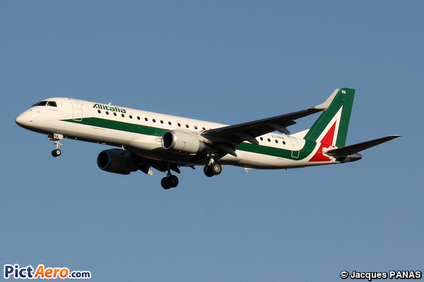 Embraer ERJ-190-100LR 190LR  (Alitalia Cityliner)