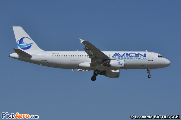 Airbus A320-212 (Avion Express Italia)