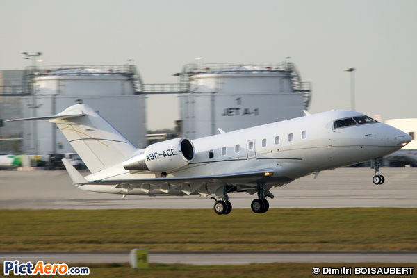 Canadair CL-600-2B16 Challenger 605 (TAG Aviation )