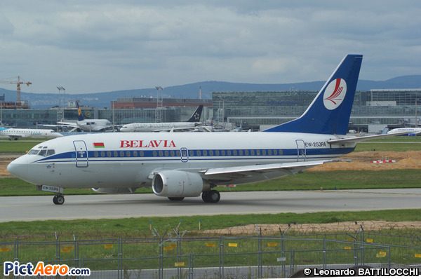 Boeing 737-524 (Belavia Belarusian Airlines)