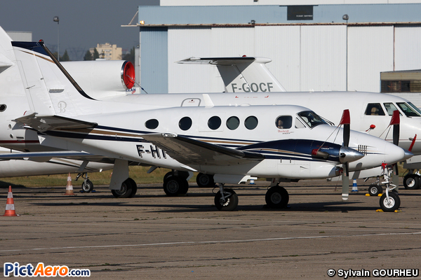 Beech C90GTi King Air  (Darta Aero Charter )