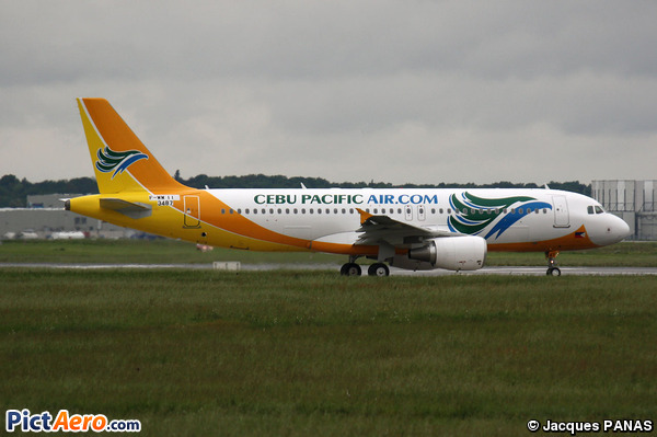 Airbus A320-214 (Cebu Pacific Air)