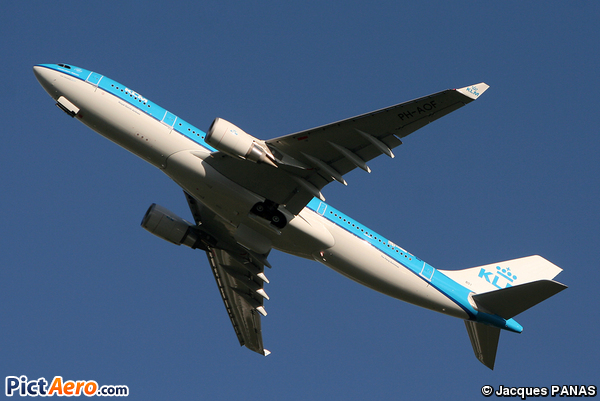 Airbus A330-243 (KLM Royal Dutch Airlines)