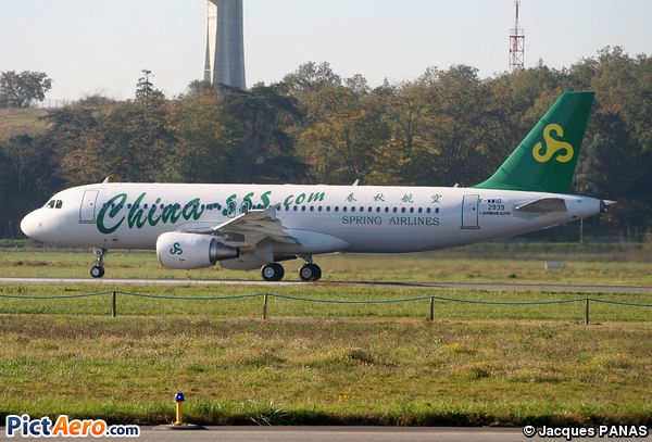 Airbus A320-232 (Spring Airlines)