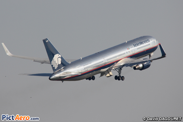 Boeing 767-3Q8/ER (Aeroméxico)