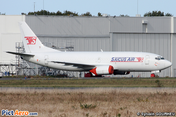 Boeing 737-301/SF (Saicus Air)