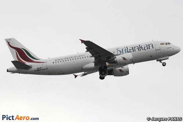 Airbus A320-214 (Srilankan Airlines)
