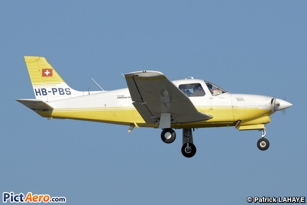 PA-28R-201T Turbo Arrow III (Flugschule Basel)
