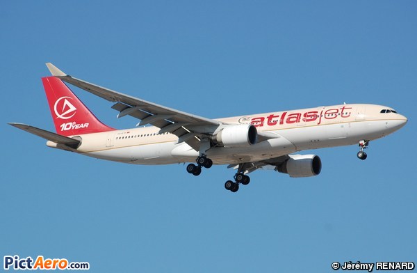 Airbus A330-223 (Atlasjet Airlines)