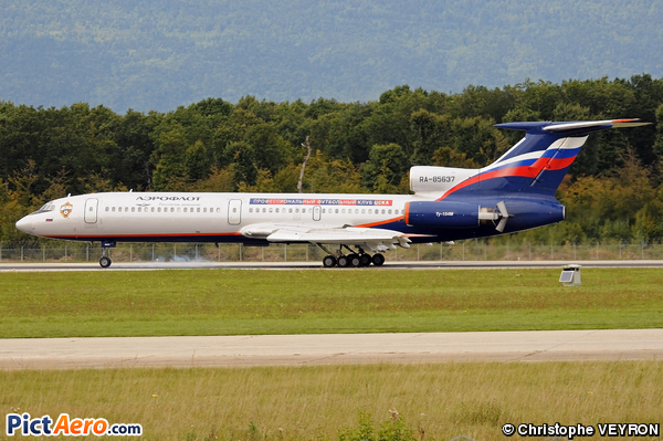 Tupolev Tu-154M (Donavia)