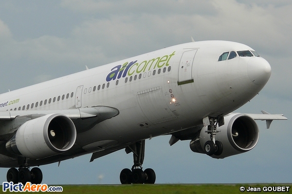 Airbus A310-324 (Air Comet)