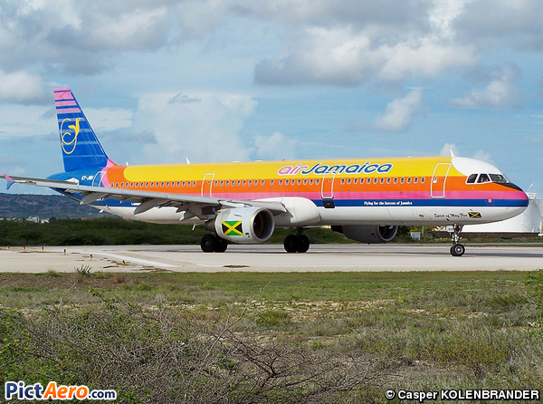 Airbus A321-211 (Air Jamaica)