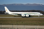 Douglas DC-8-72 (VP-BHS)