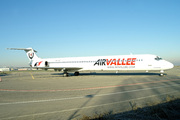 McDonnell Douglas MD-83 (DC-9-83) (YR-HBE)