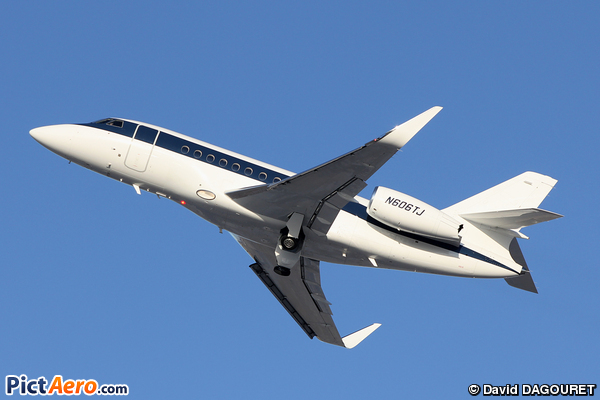 Dassault Falcon 2000LX (Private / Privé)