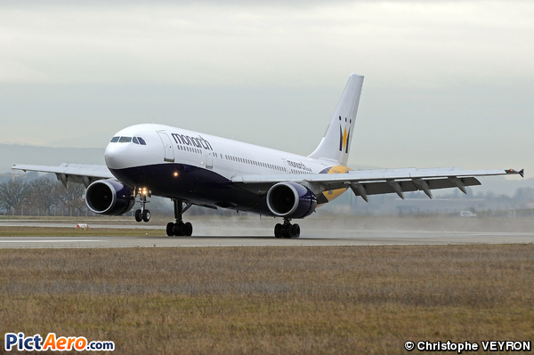 Airbus A300B4-605R (Monarch Airlines)