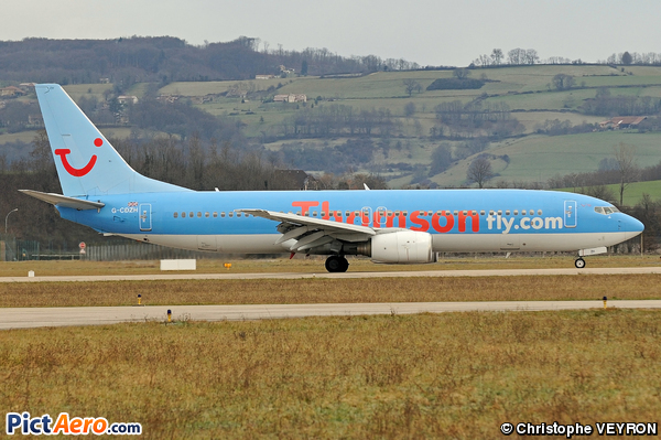 Boeing 737-804 (Thomsonfly)