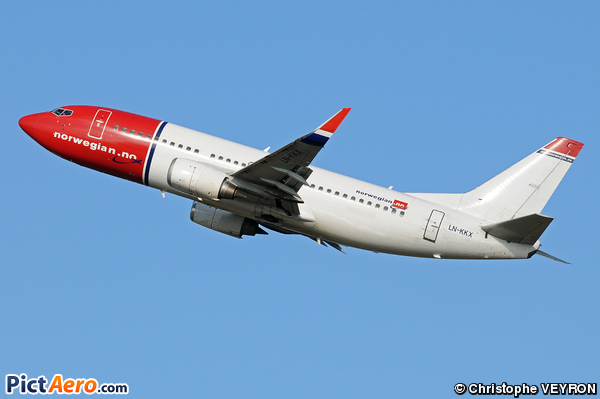 Boeing 737-33S (Norwegian Air Shuttle)