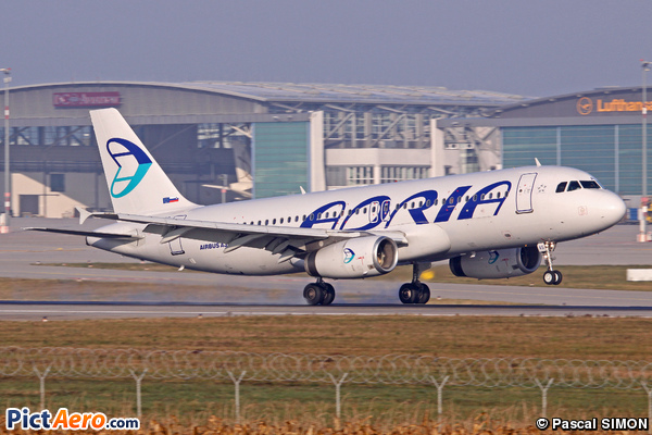 Airbus A320-231 (Adria Airways)